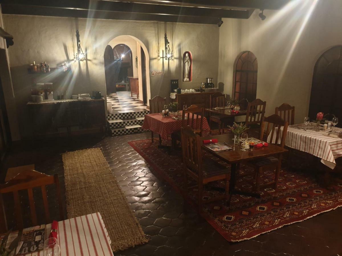 קמפטון פארק Airport Tower Lodge מראה חיצוני תמונה