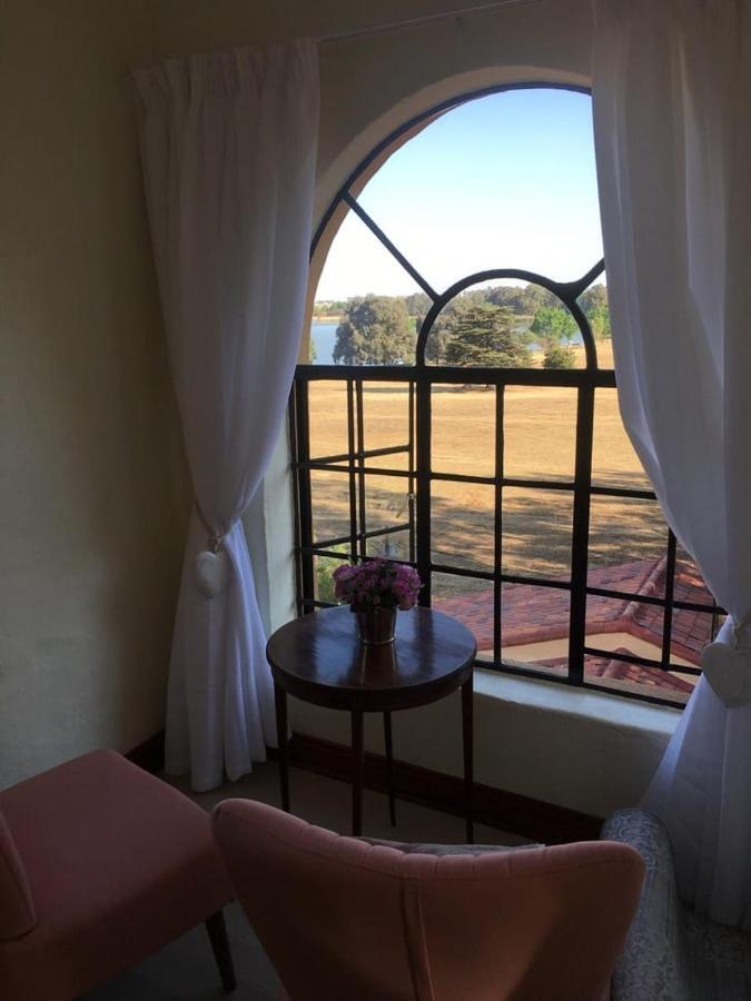 קמפטון פארק Airport Tower Lodge מראה חיצוני תמונה